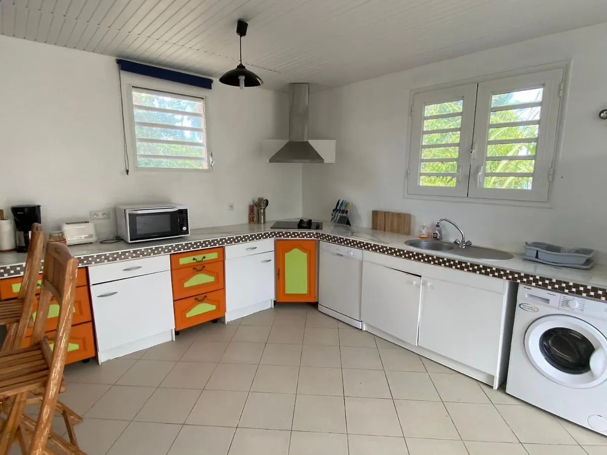 Maison F2 Aux Trois-Ilets Avec Linge Fourni Et Menage Inclus - Fr-1-765-8 Les Trois-Ilets